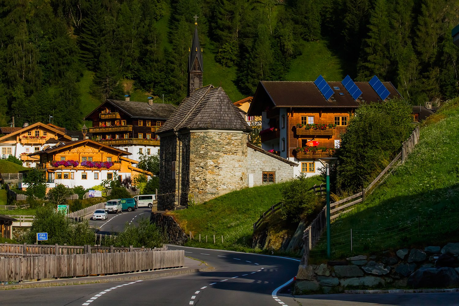 00001_M1_HINTERB_25_05AUG_2013_6310RCCz-40_15