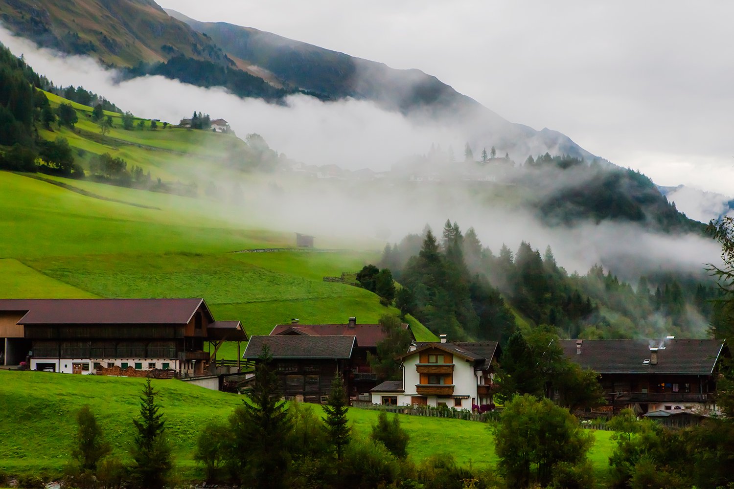 00715_HINTERB_7_5D_19AUG_2015_1189RCCz-40_15